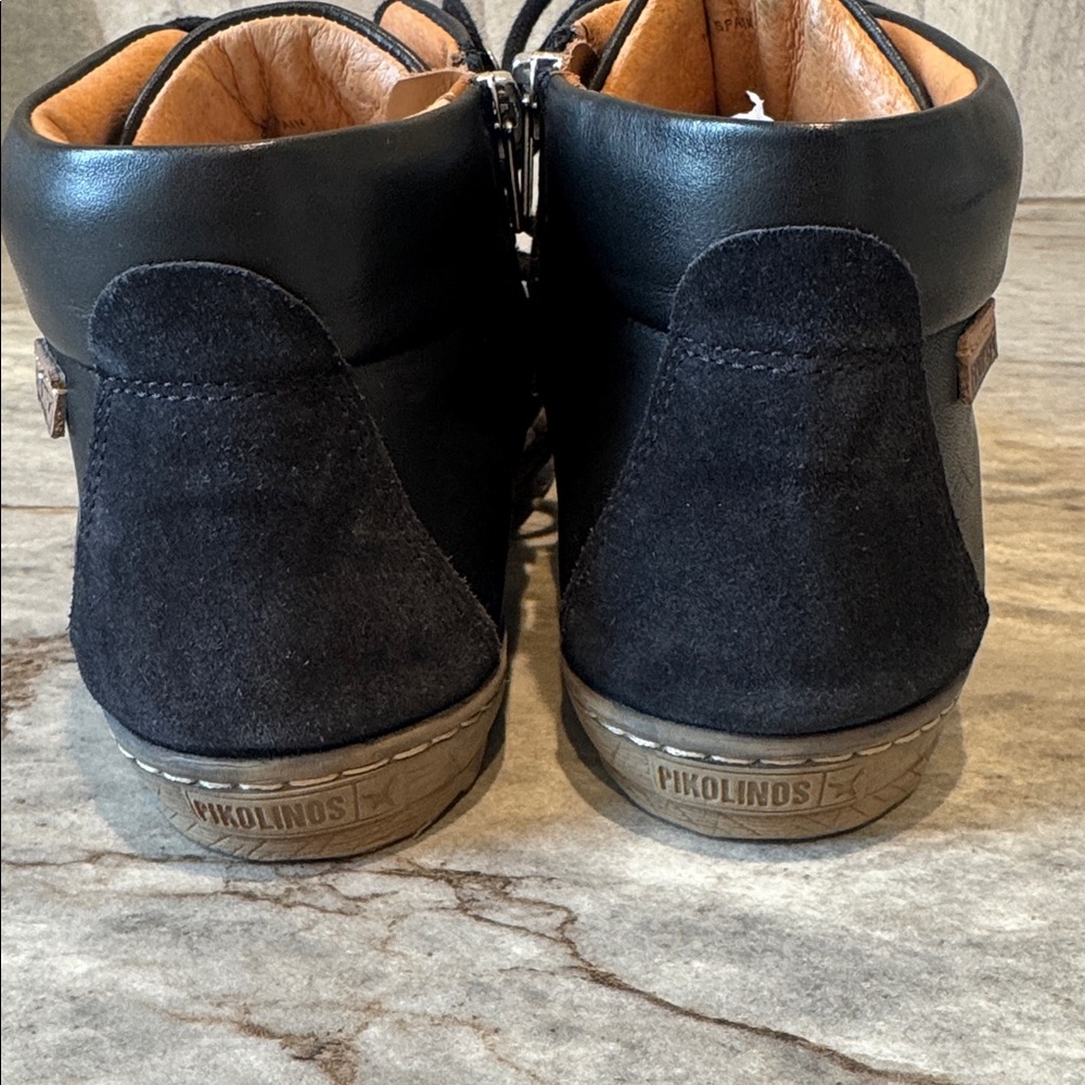 Pikalinos Black High-Top Leather Sneakers with Studs - Picture 3 of 5